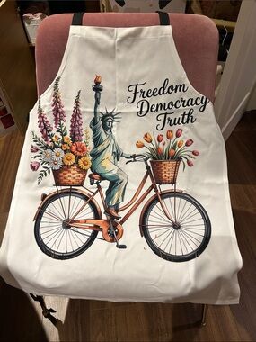 Liberty Bicycle Apron with Floral Baskets
